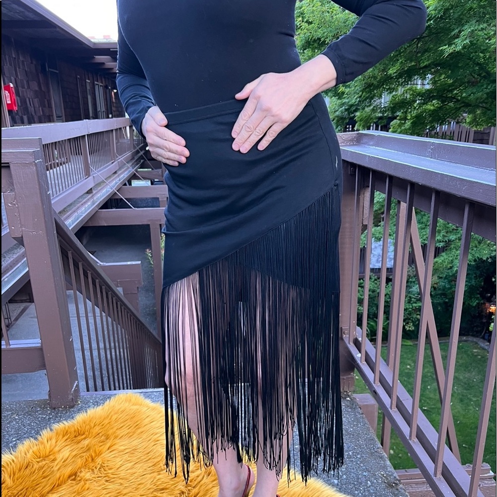 Skirt- long fringe, flapper style, faux wrap look, medium - Picture 4 of 10